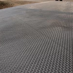 Advantages of using crimped wire mesh